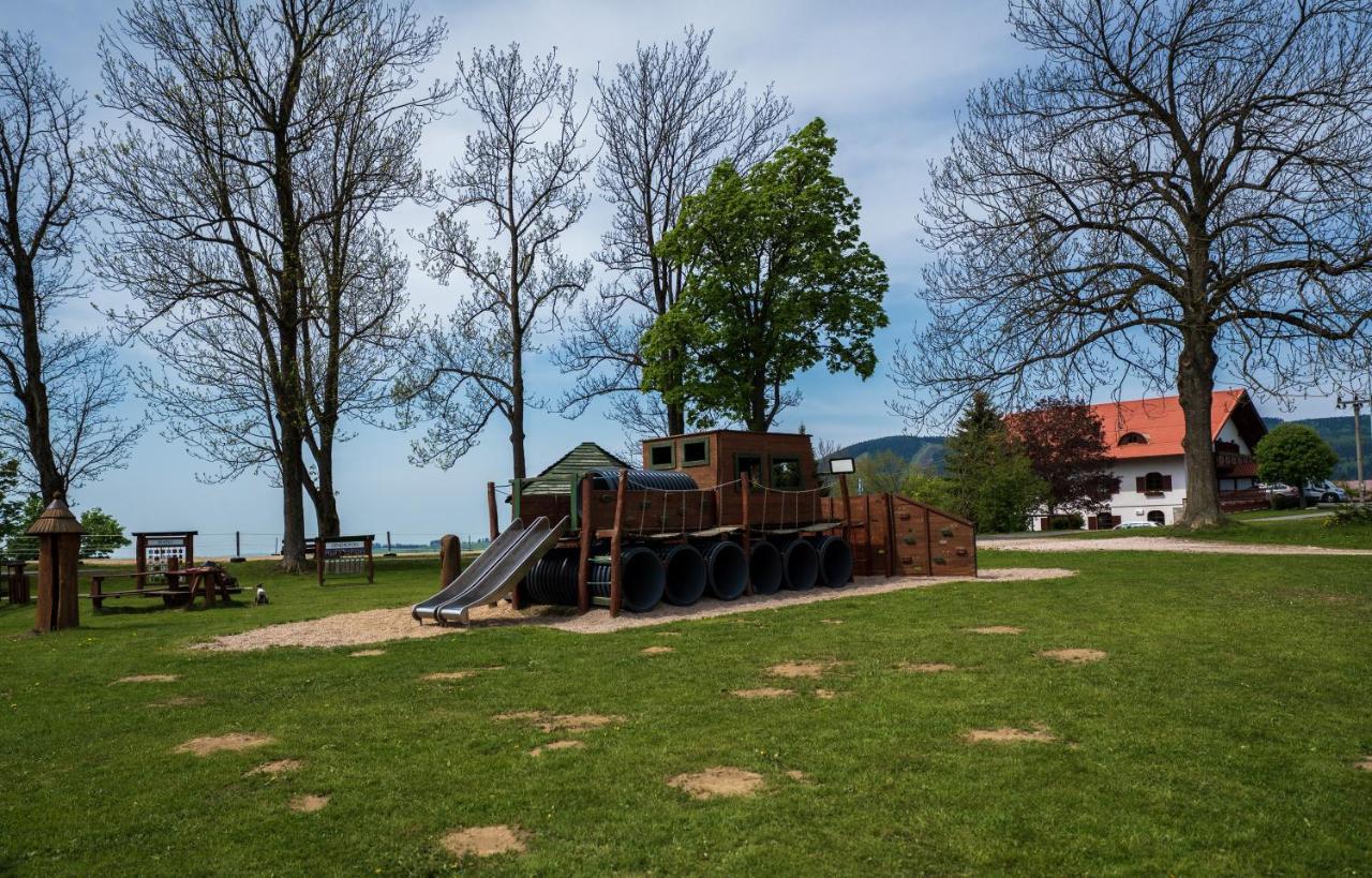Romantic Chalet in Krkonoše Strážné Buitenkant foto